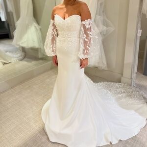 BOHO LACE WEDDING DRESS WITH VINTAGE DETAILS